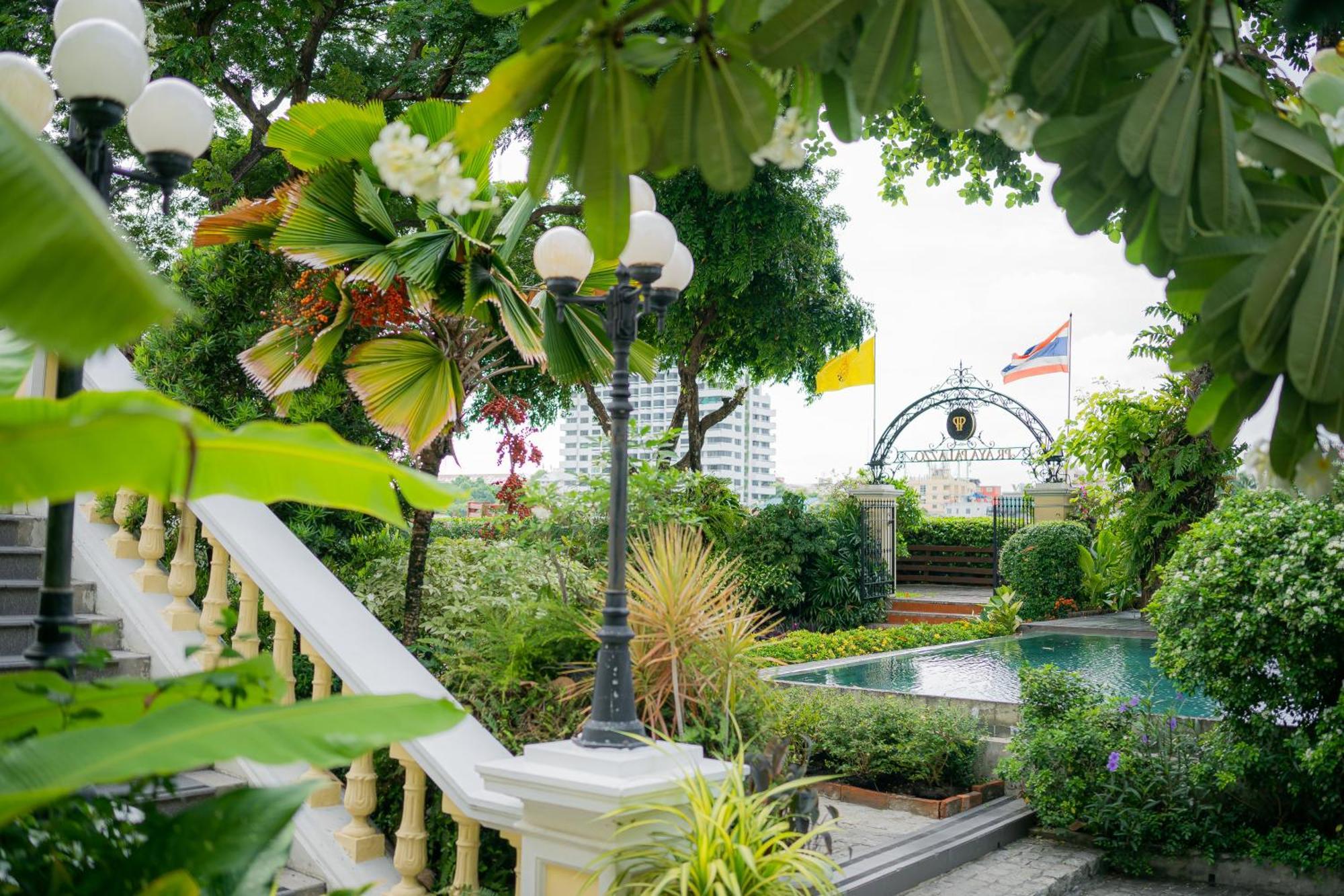 Praya Palazzo (Adults Only) Hotell Bangkok Exteriör bild