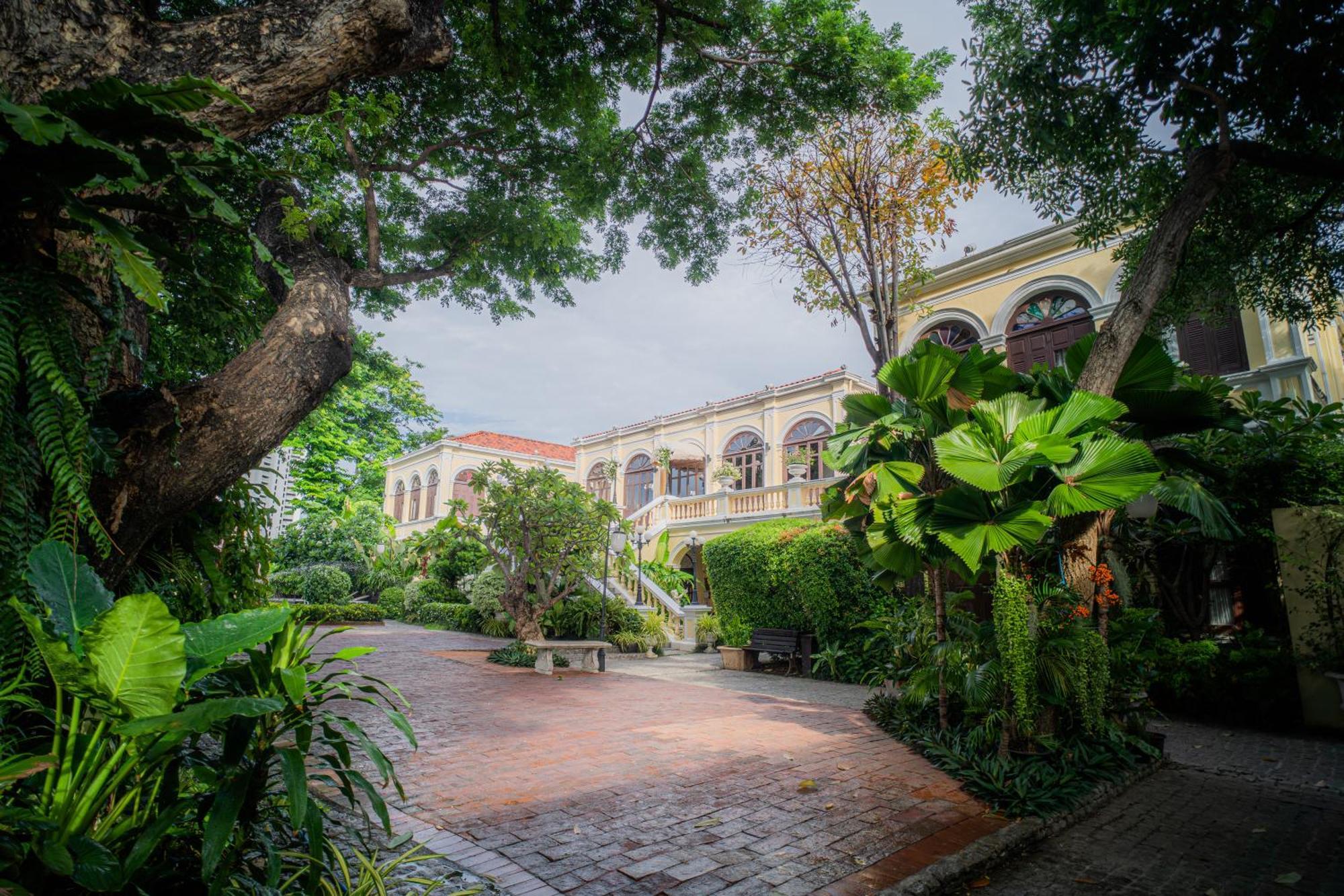 Praya Palazzo (Adults Only) Hotell Bangkok Exteriör bild